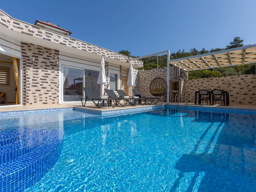  gece  -  Kasım
  | Kalkan Akbel Villa: Doğa Manzaralı, Jakuzili, Korunaklı Havuzlu, 4 Kişilik
